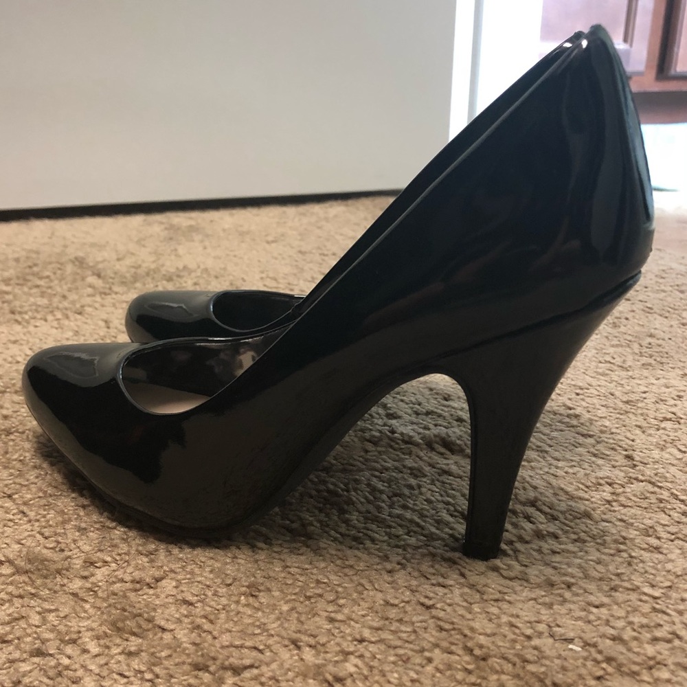 Fergalicious Black Pumps
